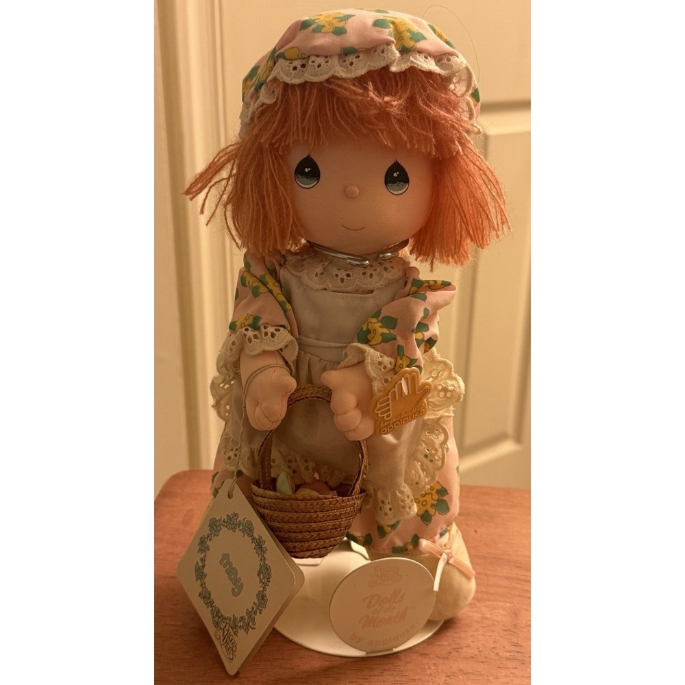 Vintage precious‎ moments plush DOLL MANDY 16017 W/ Basket May 1987 With Stand